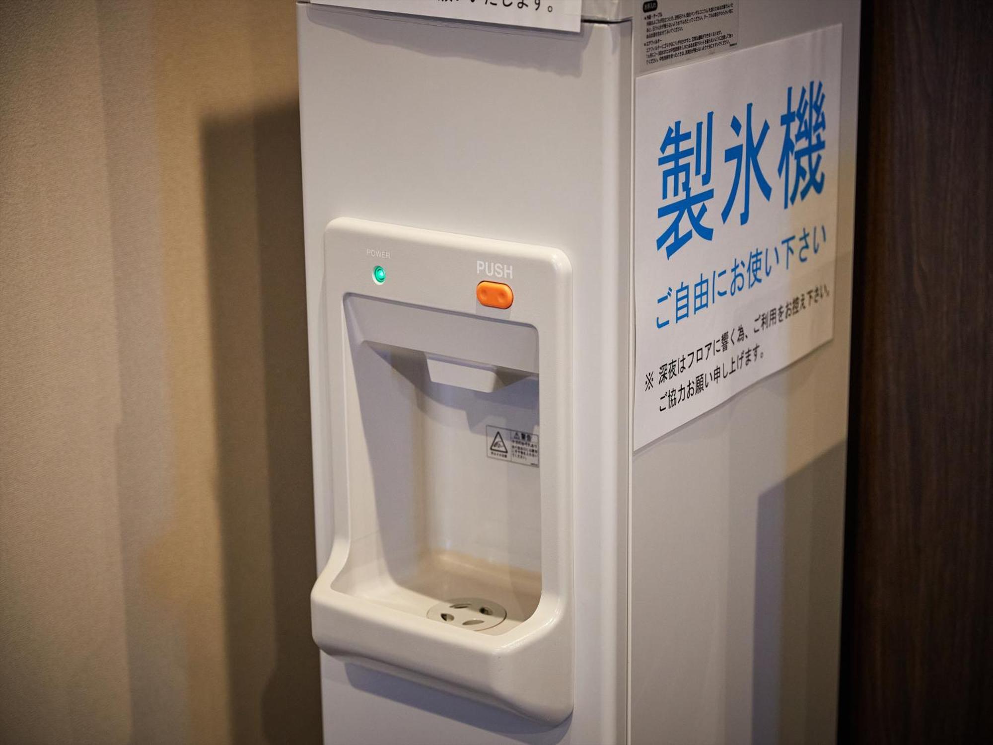 Crown Hotel Okinawa Annex Экстерьер фото