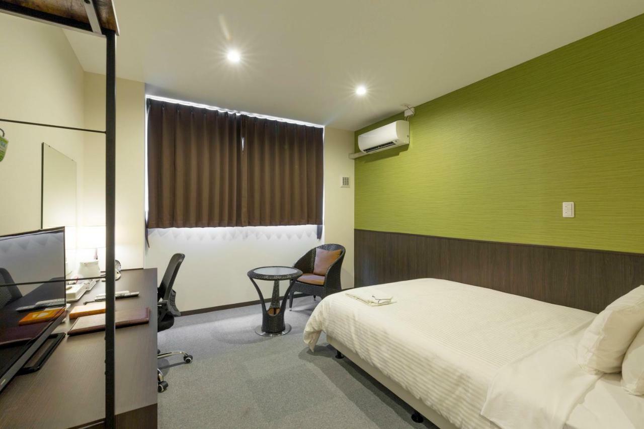 Crown Hotel Okinawa Annex Экстерьер фото