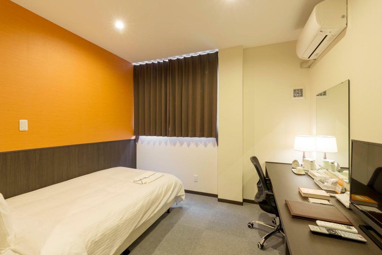 Crown Hotel Okinawa Annex Экстерьер фото