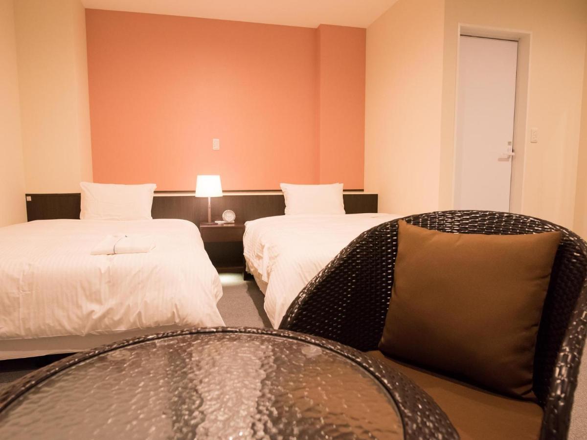Crown Hotel Okinawa Annex Экстерьер фото