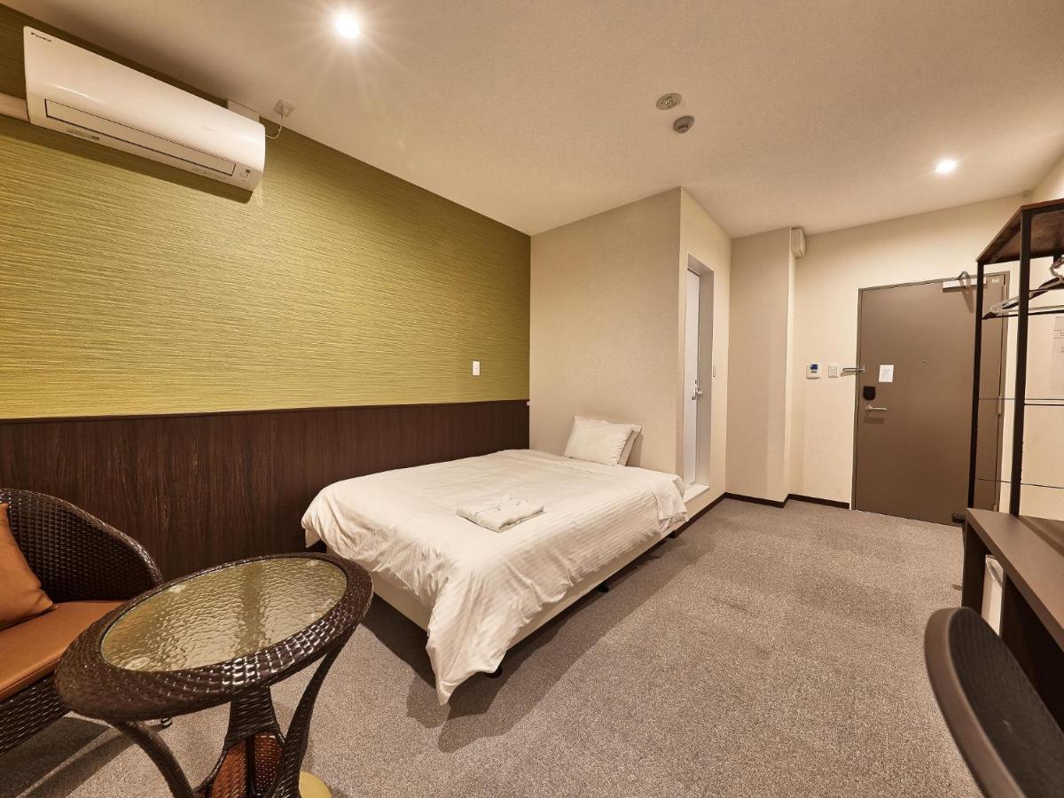 Crown Hotel Okinawa Annex Экстерьер фото